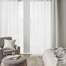 Brode Curtain