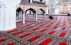 Pray Rug
