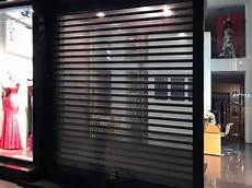 Rolling Curtain