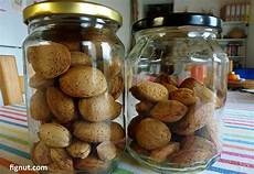 Unshelled Almond